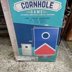 Cornhole game