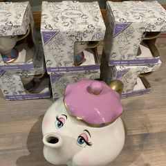 Mrs Potts and 6 Chip Disney cups