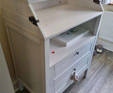 baby changing table