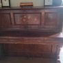 upright piano Image 2