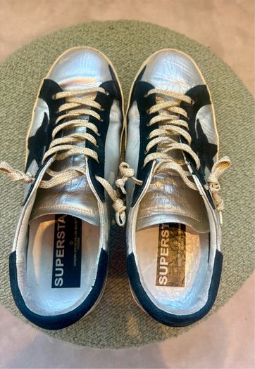 Beautiful Golden Goose Superstar Trainers