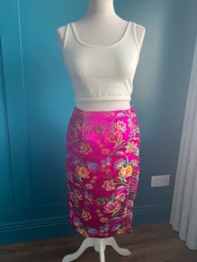 Oriental skirt. Size S