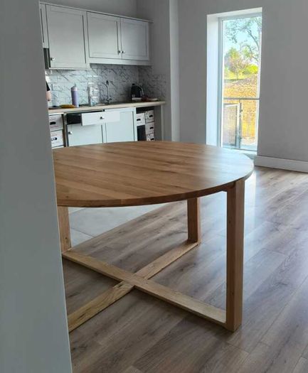 EZ Living solid wood round dining table 160 cm