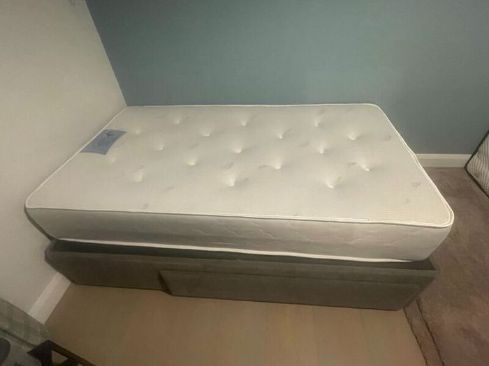 Small Double bed ( 4-foot or 190x120). LIKE NEW.