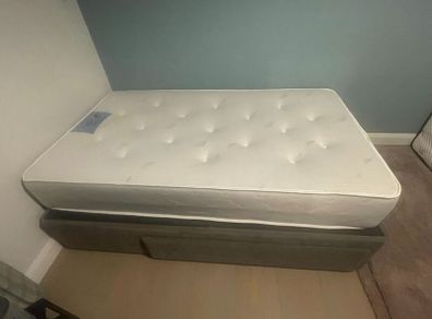 Small Double bed ( 4-foot or 190x120). LIKE NEW.