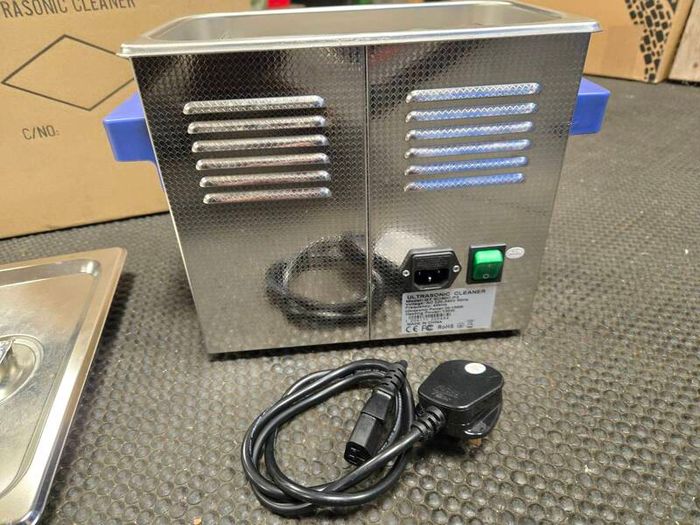 Ultrasonic cleaner