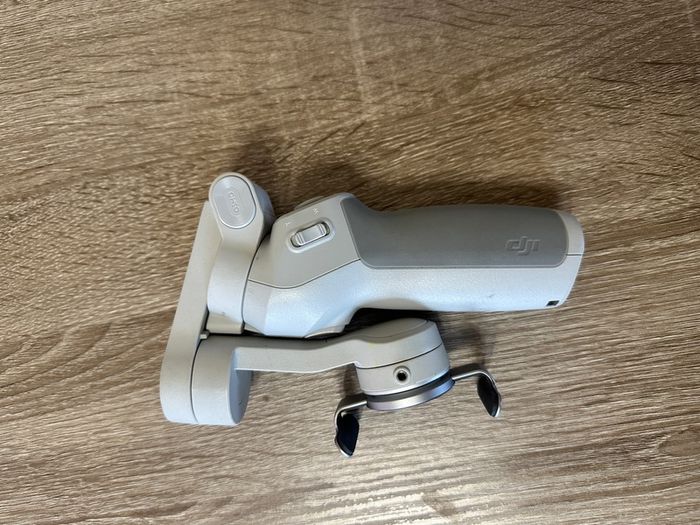 DJI Osmo Mobile 4 Gimbal and Premium carrying case