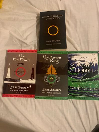 (1990's) Paperback Lord of the rings trilogy & the hobbit book lot