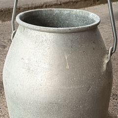 Vintage Aluminum Milk Churn. Milkmaster Joyce Dairy Equipment