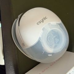 E synic breast pump