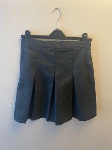 M&S grey skirt (as new) age 10