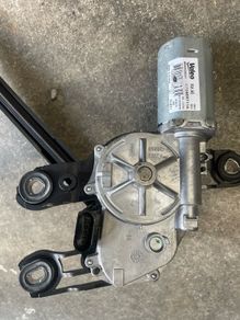 Volkswagen Golf MK 7 Rear Wiper Motor