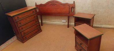 Bedroom set