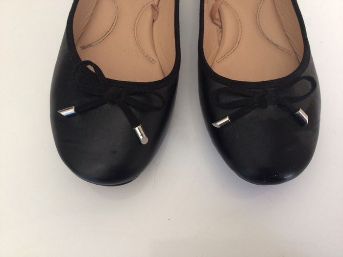 Yours Ladies Black flat ballerina pumps shoes size 8