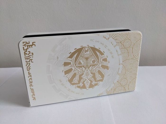 Zelda: Tears of the Kingdom OLED Nintendo Switch Console CIB + Official Breath of the Wild Switch Case + Mario Kart 8 Deluxe