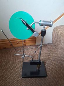 fly tying vice
