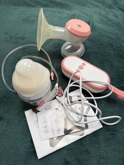 Breast pump
