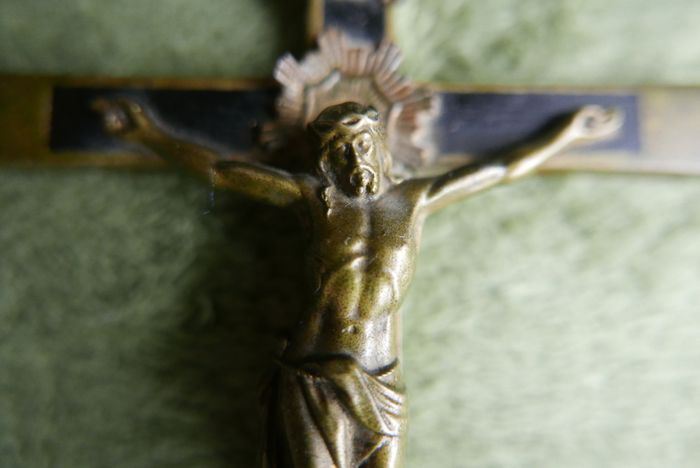 Antique 7"  Crosses - Crucifix