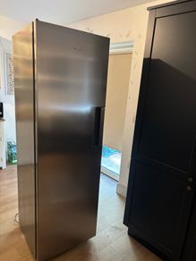 Whirlpool 260L NoFrost Freestanding Freezer