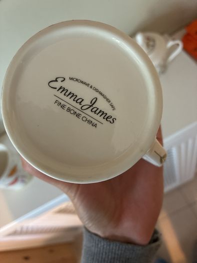 Assorted set of fine bone china