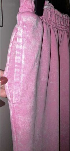 Brand New Girls Oversized Pink Joggers. Age UK 9 / EU 134 cm