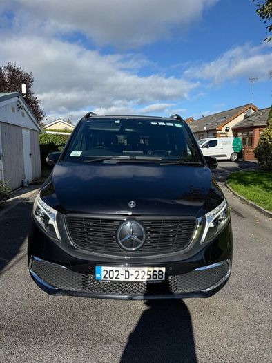 Mercedes eqv