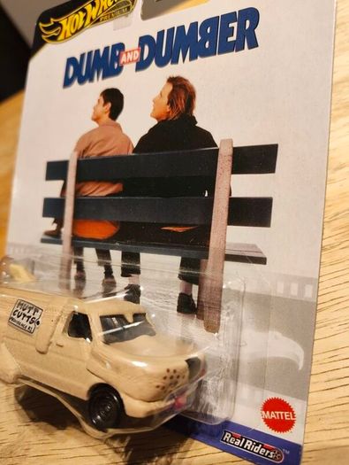 hot wheels premium pop culture Dumb and Dumber mutt cutts van