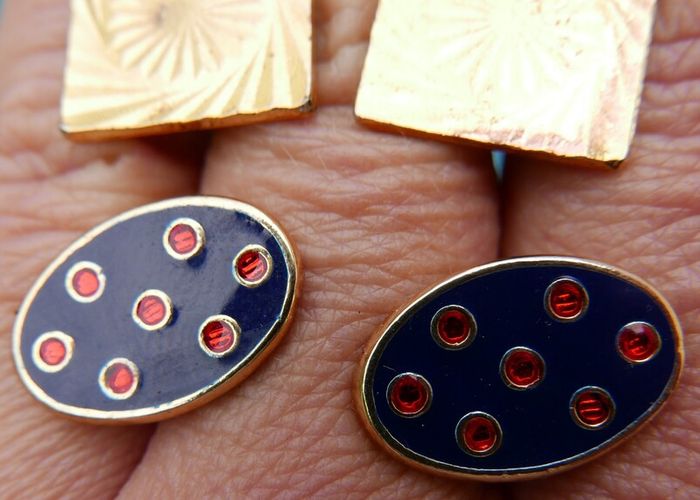 Vintage two pairs of Cufflinks