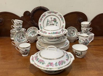 Beautiful Royal Grafton Antique Porcelain