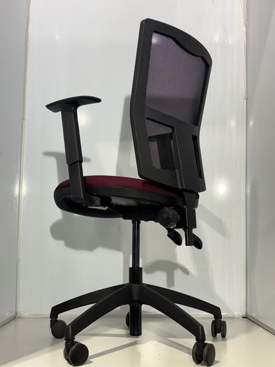 Premium office chairs only 50 euro each