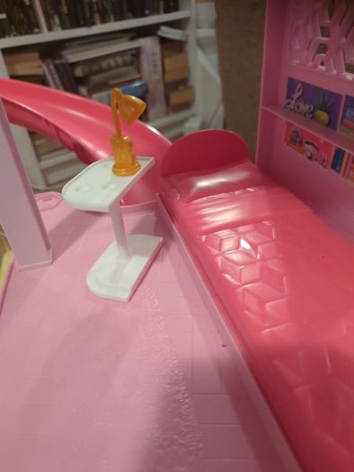 Barbie dreamhouse