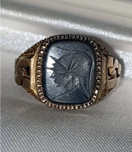 Vintage 9ct Gold Mens Signet Ring
