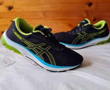 asics gel pulse 12 black/green Size 12 eu 48 in excellent condition