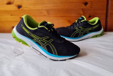 asics gel pulse 12 black/green Size 12 eu 48 in excellent condition