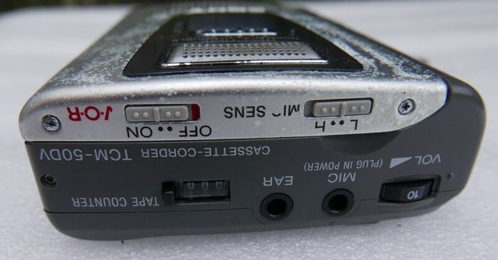 Sony Walkman TCM-40DV Cassette Recorder/Victaphone
