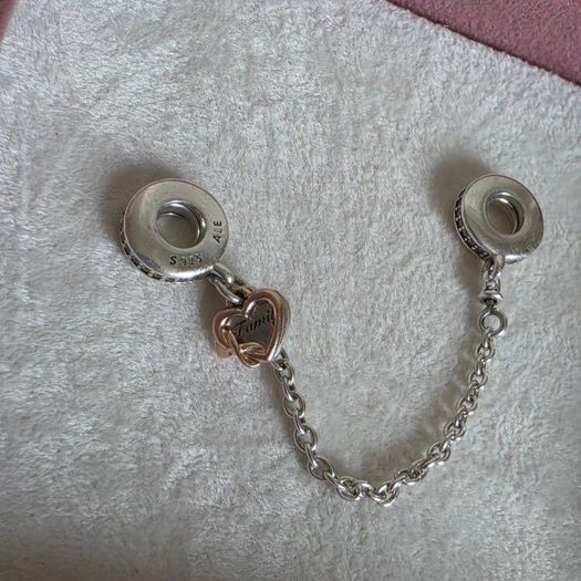Pandora Family Heart safety chain charm very good condition hallmarked