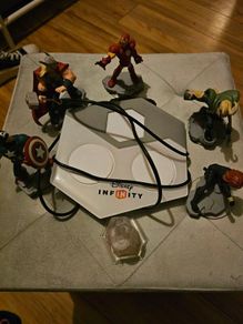 Disney Infinity Marvel 2.0 With 5 Figurines