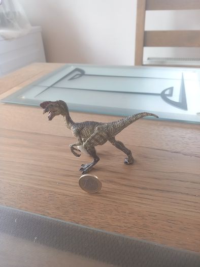 Papo Figurine of an Oviraptor Dinosaur