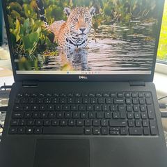 Dell Latitude 3520 Laptop