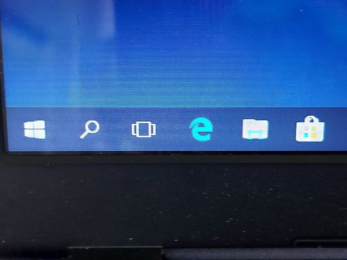 HP 15.6 inch Laptop, Model 15-af092sa, AMD A8-6410 APU with AMD Radeon Graphics, 2.0GHz, 8GB Ram, 1 Terrabyte HDD, Windows 10, Microsoft Edge, Chrome and VLC