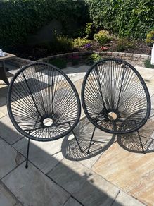 Egg garden lounge chairs x2