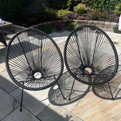Egg garden lounge chairs x2