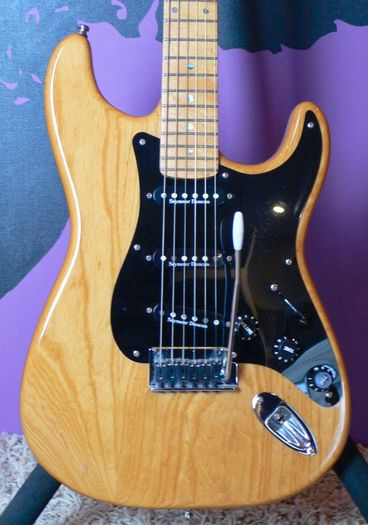 2007 Fender Special Edition Lite Ash Stratocaster