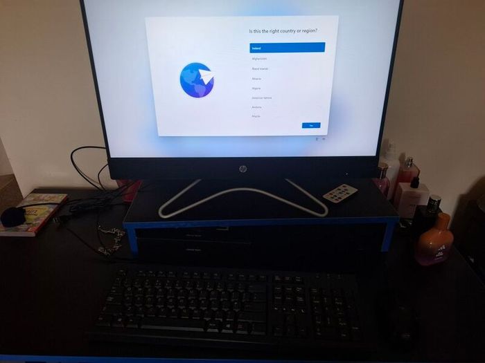 HP 24-f1 All in One