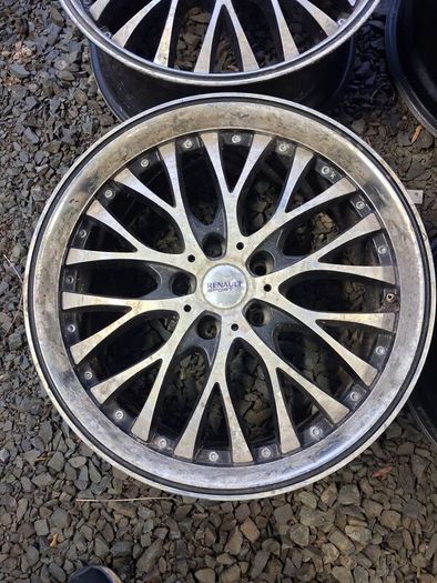 renault alloys