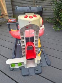 Toy Garage