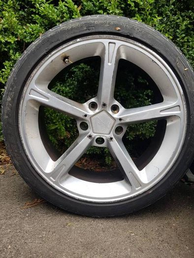 Alloys for bmw 18x8jj 225 40 18
