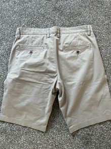 NEW Mens Salt + Lime Chino Shorts in stone colour - W34
