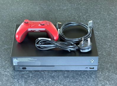 Xbox One X 1TB