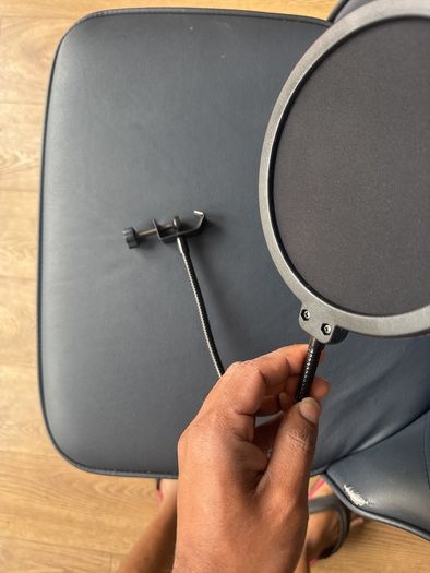 pop filter and mic holder